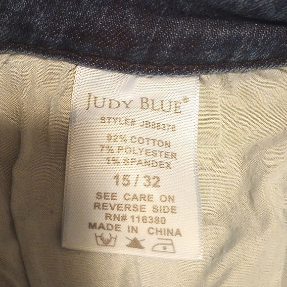 Judy Blue Women's Super Flare Star Embroidered Jeans - Picture 10 of 13